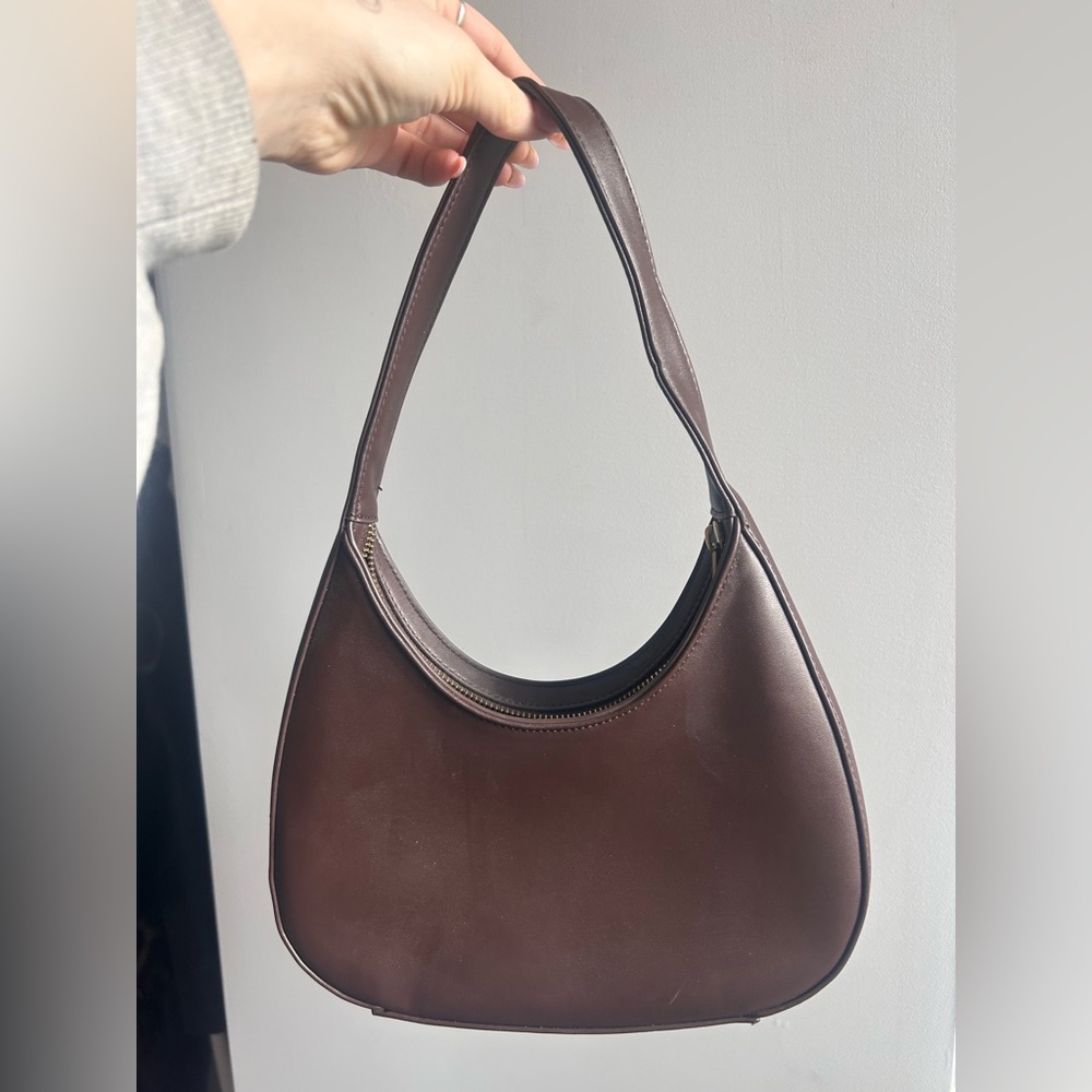 Brandy Melville Purse - Classic Crescent Shoulder Bag in Dark Brown - Picture 2 of 2